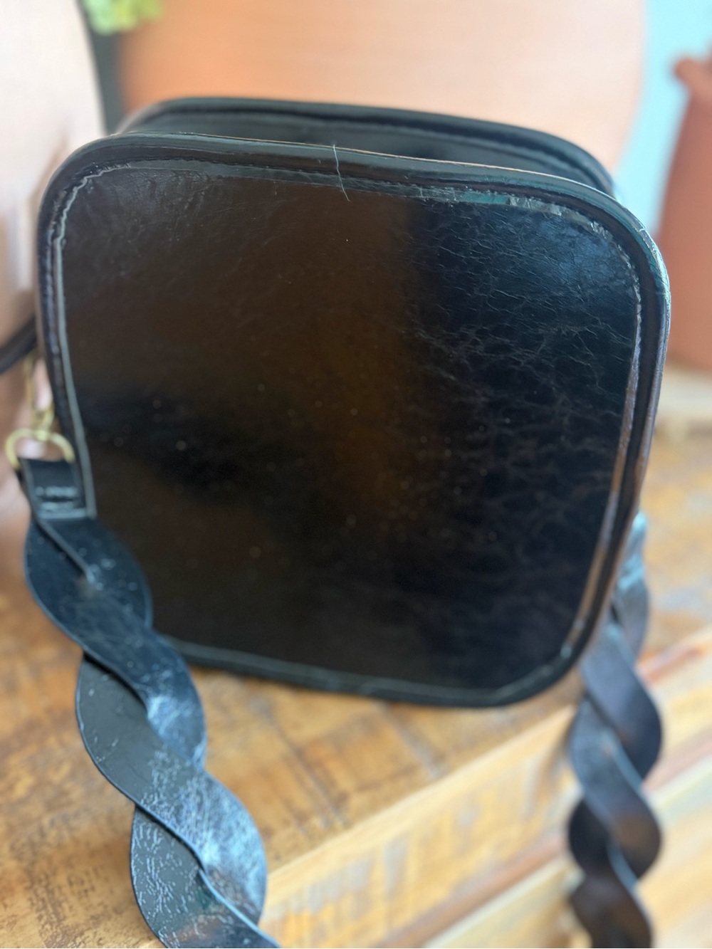 Black Women's Crossbody Bag with Sculpted Strap - Picture 6 of 8